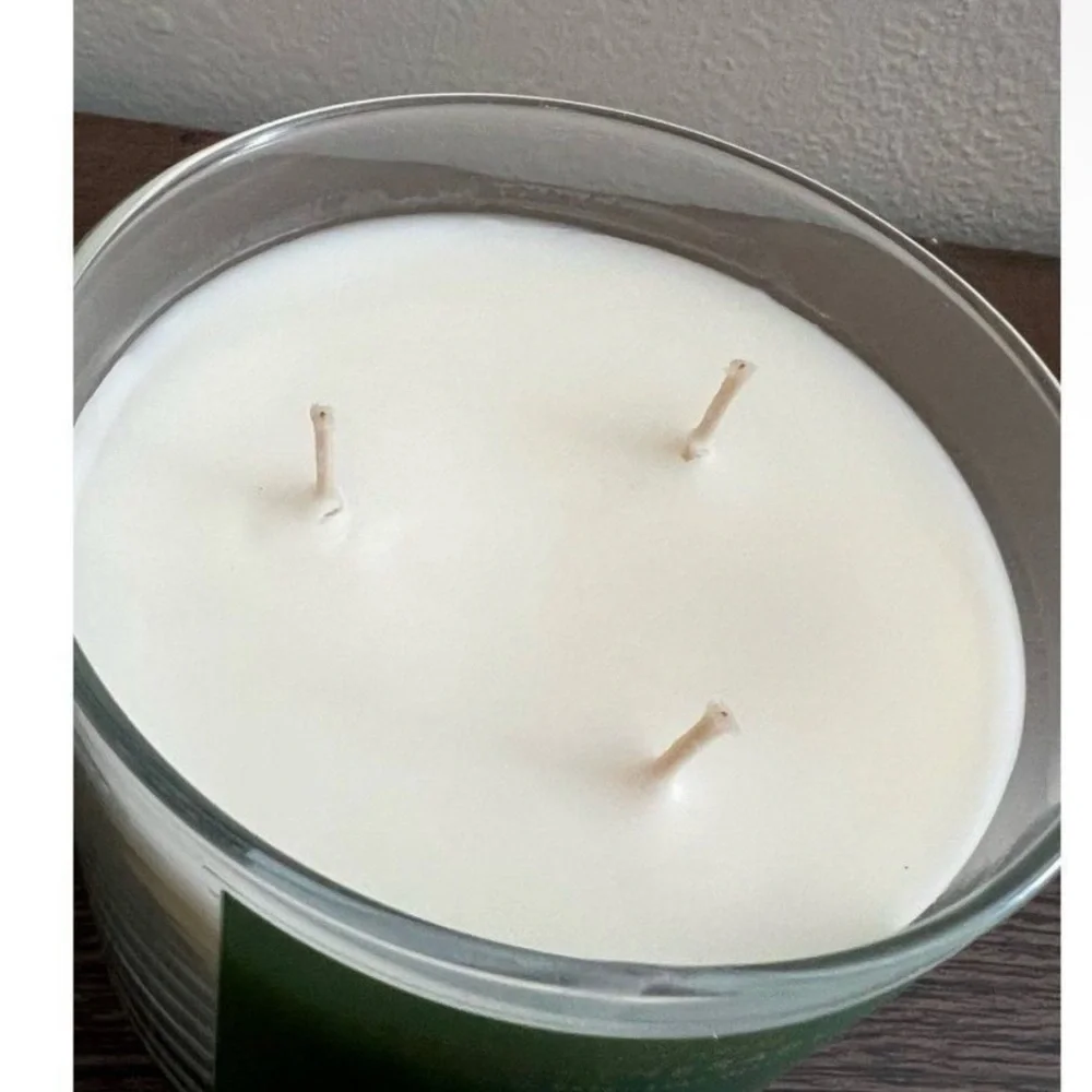Bath & Body Works Stress Relief Aromatherapy Candle - Picture 3 of 5